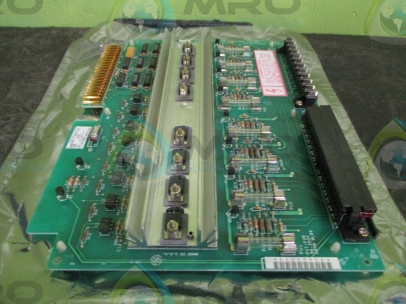 GE FANUC IC600BF902K DC SINK OUTPUT MODULE  NSMP