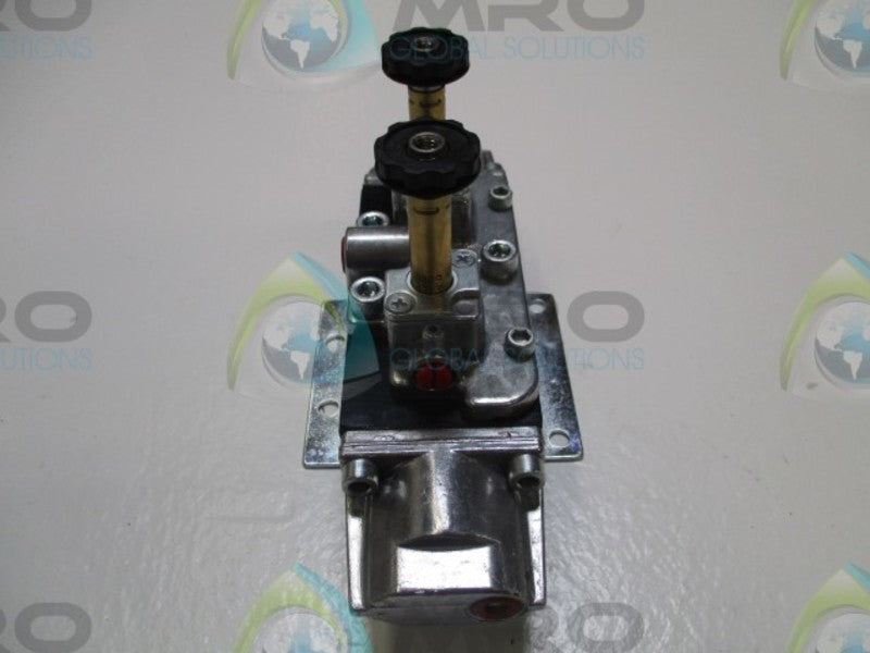 INGERSOLL RAND ARO E212SD-120-A SOLENOID VALVE (AS PICTURED)  NSNP