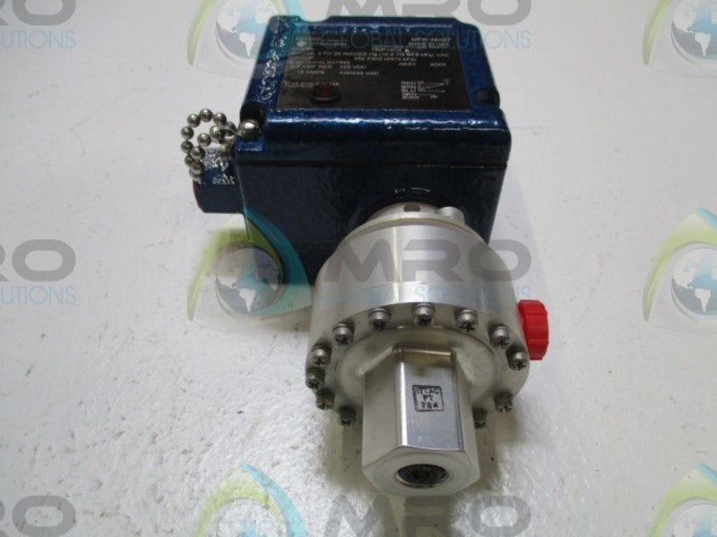 ITT 180P14C3 ADJUSTABLE VACUUM SWITCH  NSMP