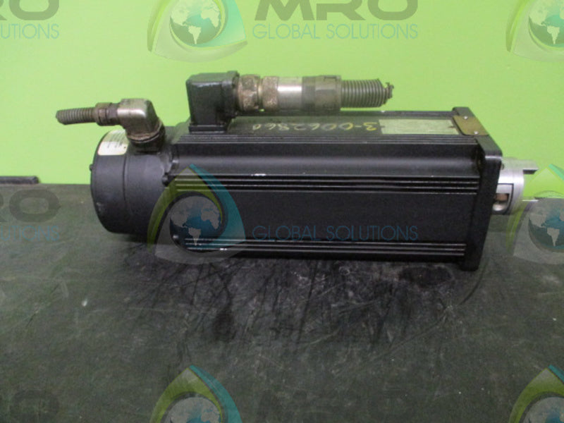 INDRAMAT MAC090C-0-GD-3-C/110-A-1 SERVO MOTOR  UNMP