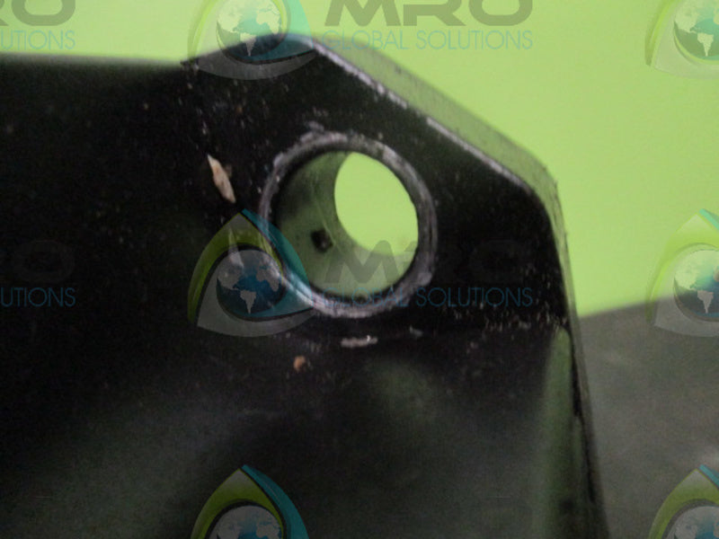 INDRAMAT MAC112C-0-CD-3-F/130-B-0/S095 SERVO MOTOR (AS PICTURED)  UNMP