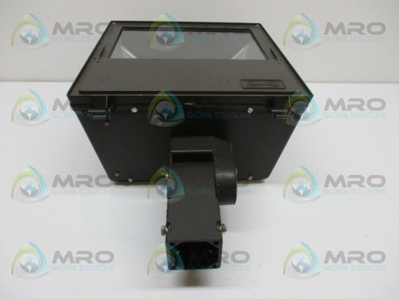 HUBBELL MVK1000H265 OUTDOOR FLOOD LIGHTING  UNMP