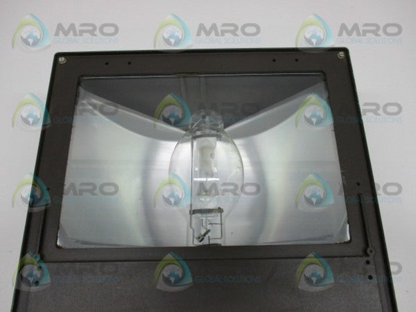 HUBBELL MVK1000H265 OUTDOOR FLOOD LIGHTING  UNMP