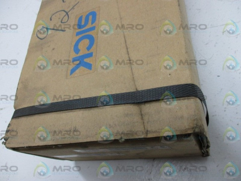 SICK C40E-0303CA010 C402-0303CA010 SAFETY LIGHT CURTAINS * FACTORY SEALED *