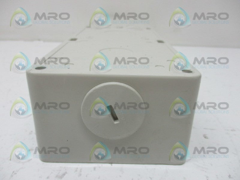 CLIPSAL 56E4VH MOUNTING ENCLOSURE  NSMP