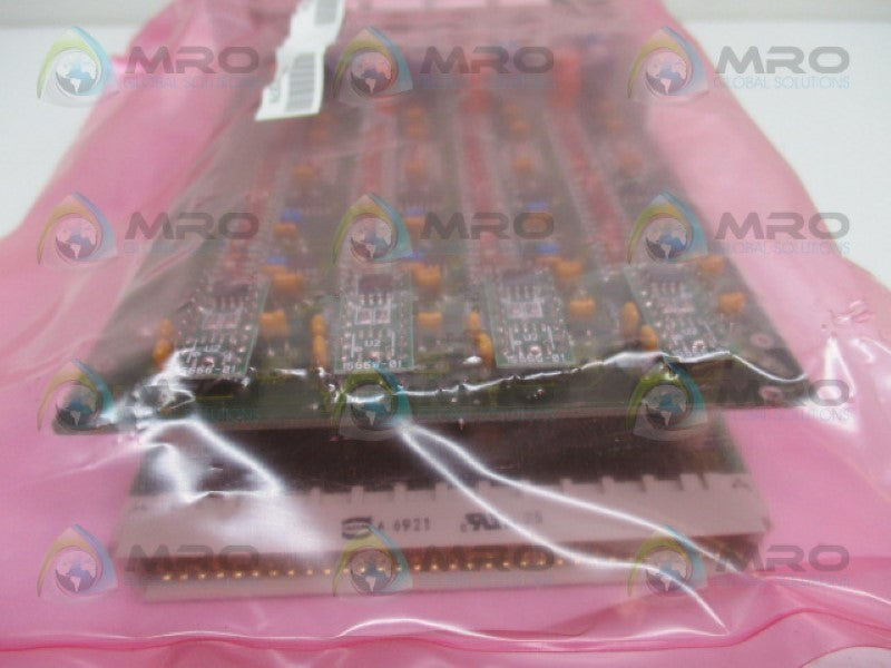 PCB 442B104 SIGNAL CONDITIONER *  NEW IN BOX *