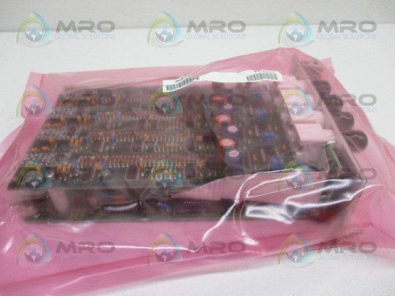 PCB 442B104 SIGNAL CONDITIONER *  NEW IN BOX *