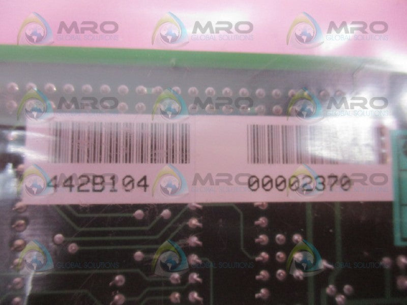 PCB 442B104 SIGNAL CONDITIONER *  NEW IN BOX *