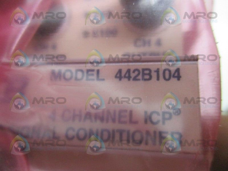 PCB 442B104 SIGNAL CONDITIONER *  NEW IN BOX *