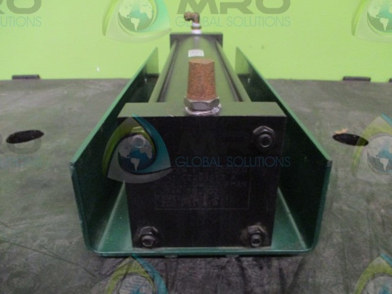 PARKER SERIES MAN 04.00 FMANU14A 18.000 AIR CYLINDER (AS PICTURED)  UNMP