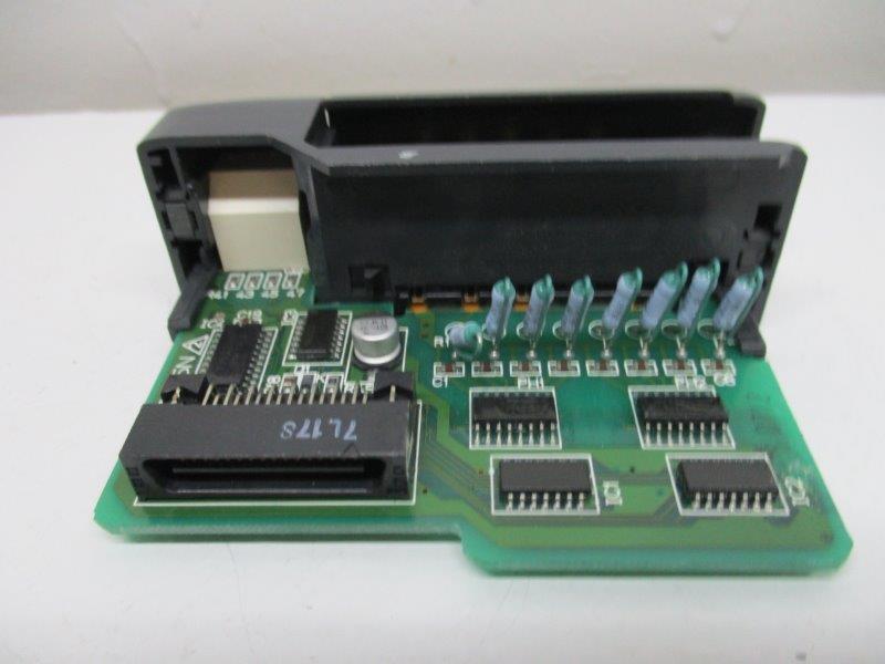 PLC DIRECT D2-08ND3  UNMP
