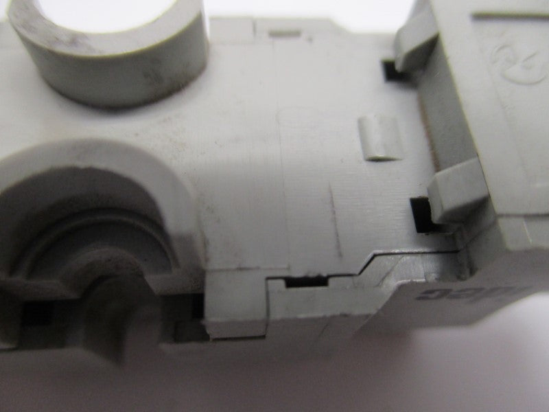 IDEC SH1B-05 300V 10A UNMP