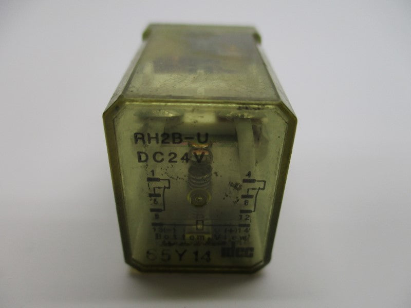 IDEC RH2B-U 10A 24VDC UNMP