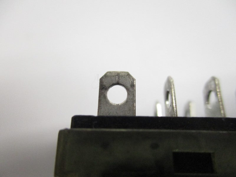 IDEC RH2B-U 10A 24VDC UNMP