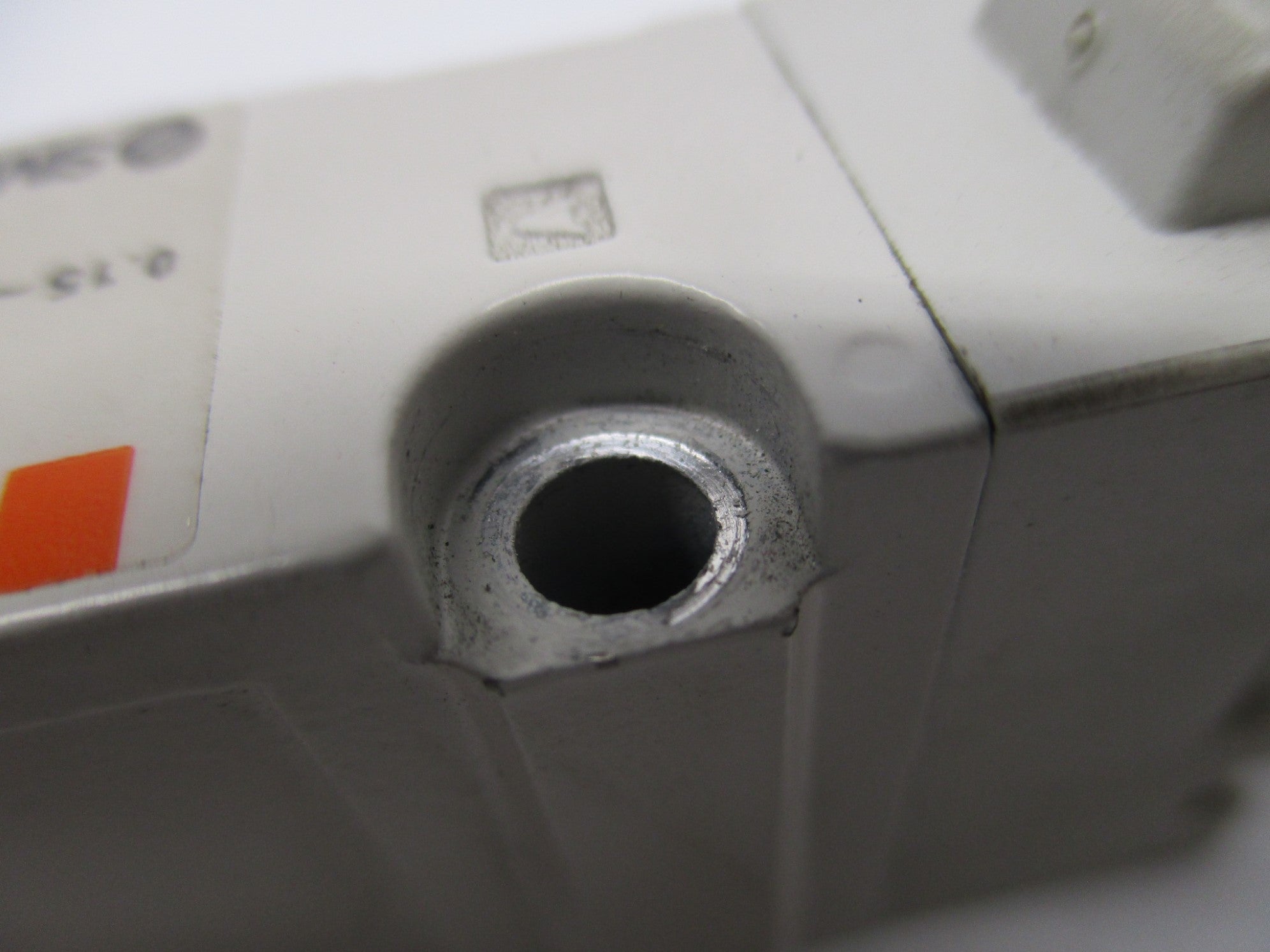 SMC SY7140-5LZ-03T UNMP