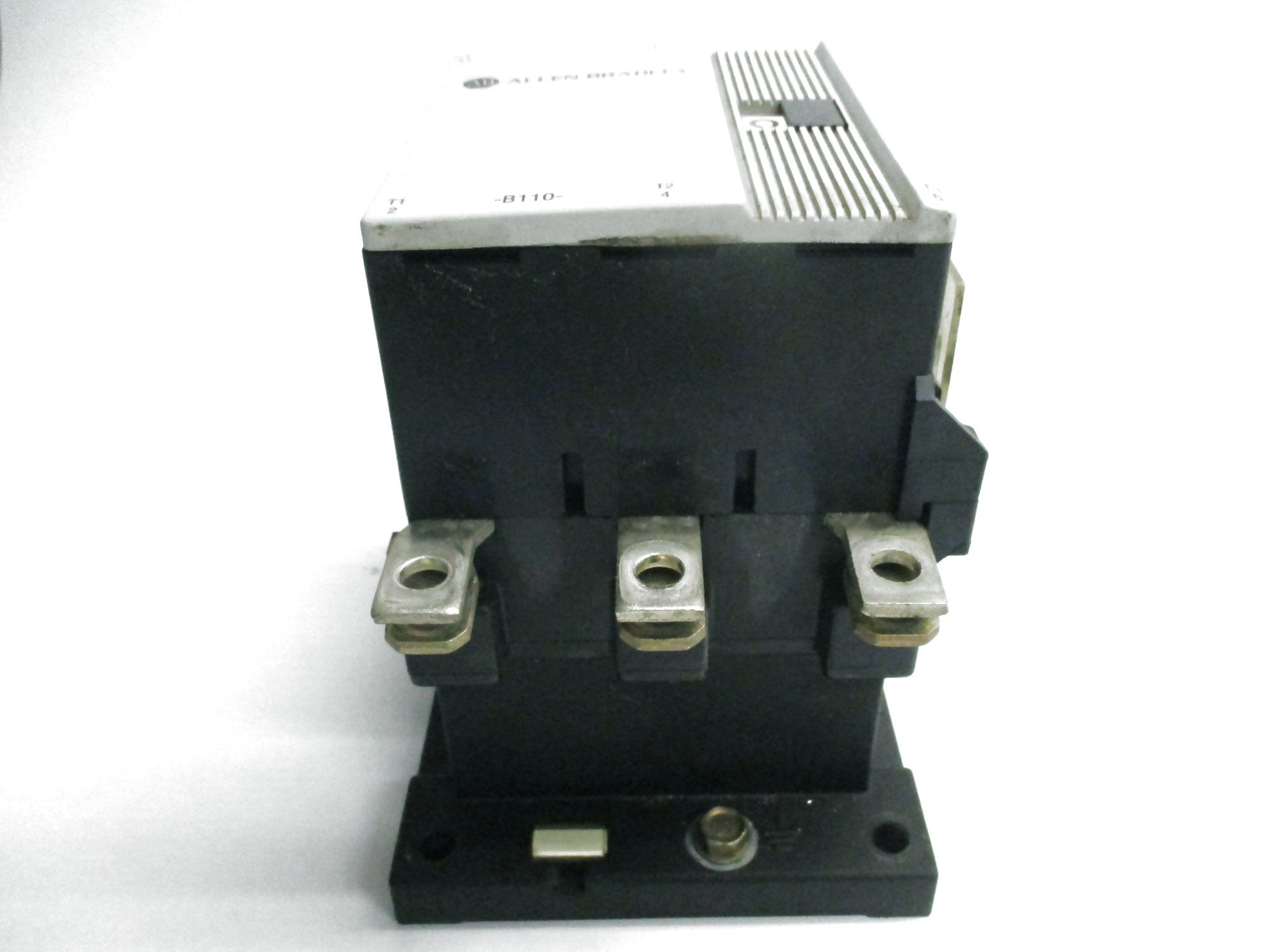 ALLEN BRADLEY 100-B110ND3 SER. B 120V UNMP