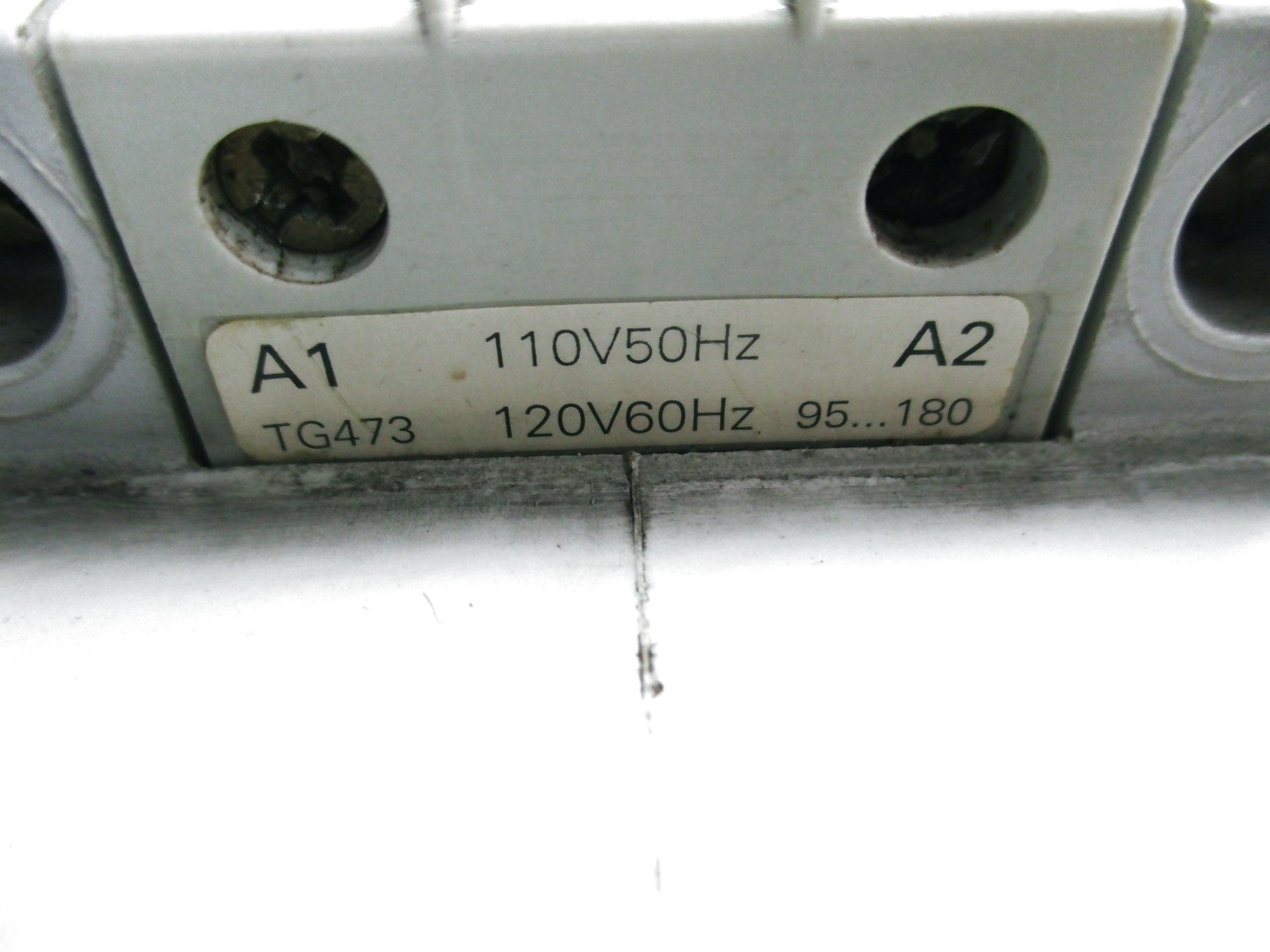 ALLEN BRADLEY 100-D110D00 SER. A 120V UNMP