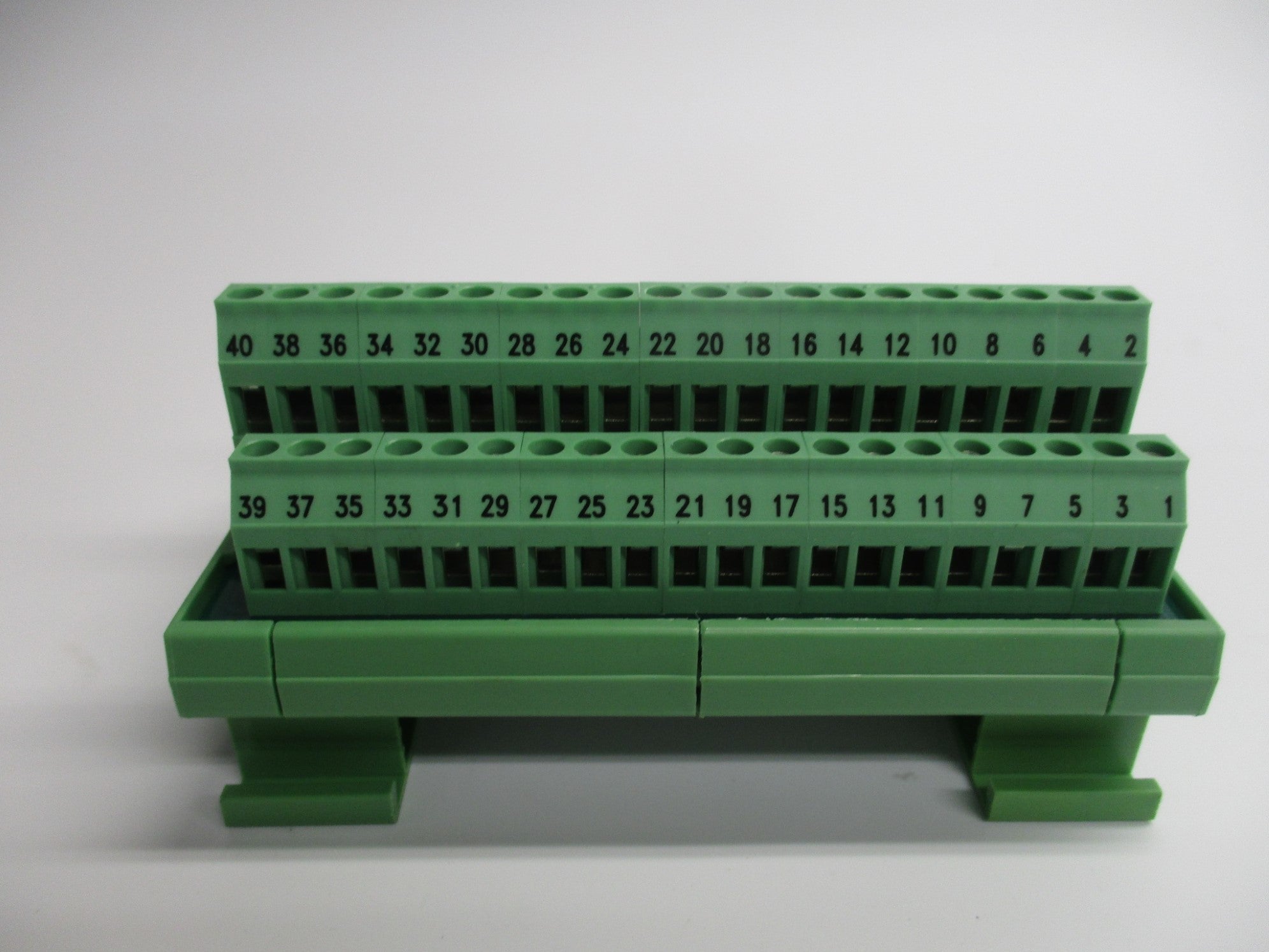MODICON 140CFA04000 NSNP