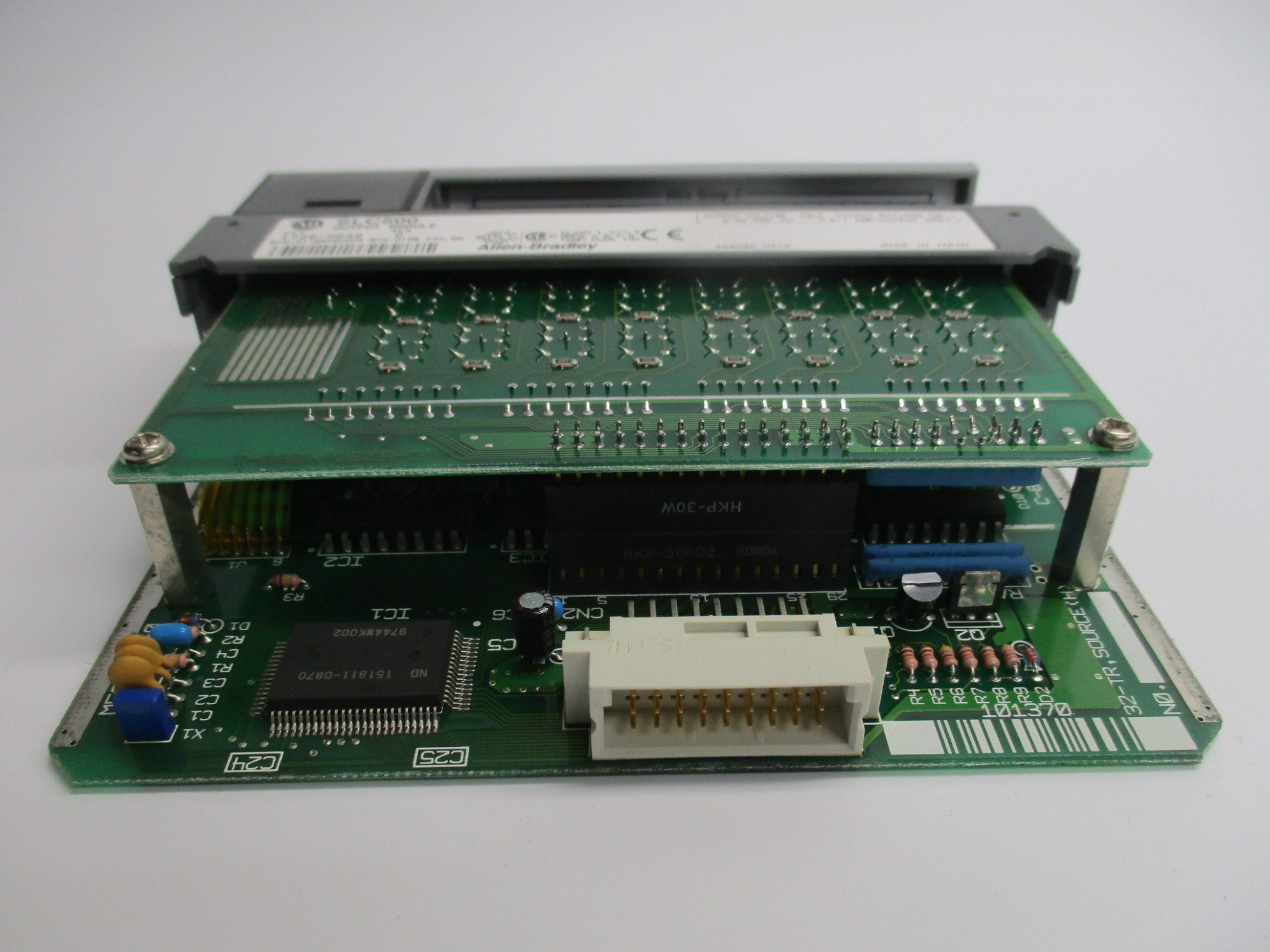 ALLEN BRADLEY 1746-OB32 SER. C UNMP