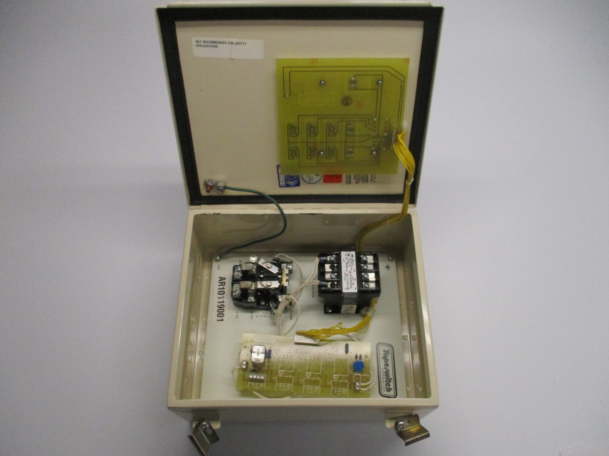 TAPESWITCH ZCA-1 NSNP