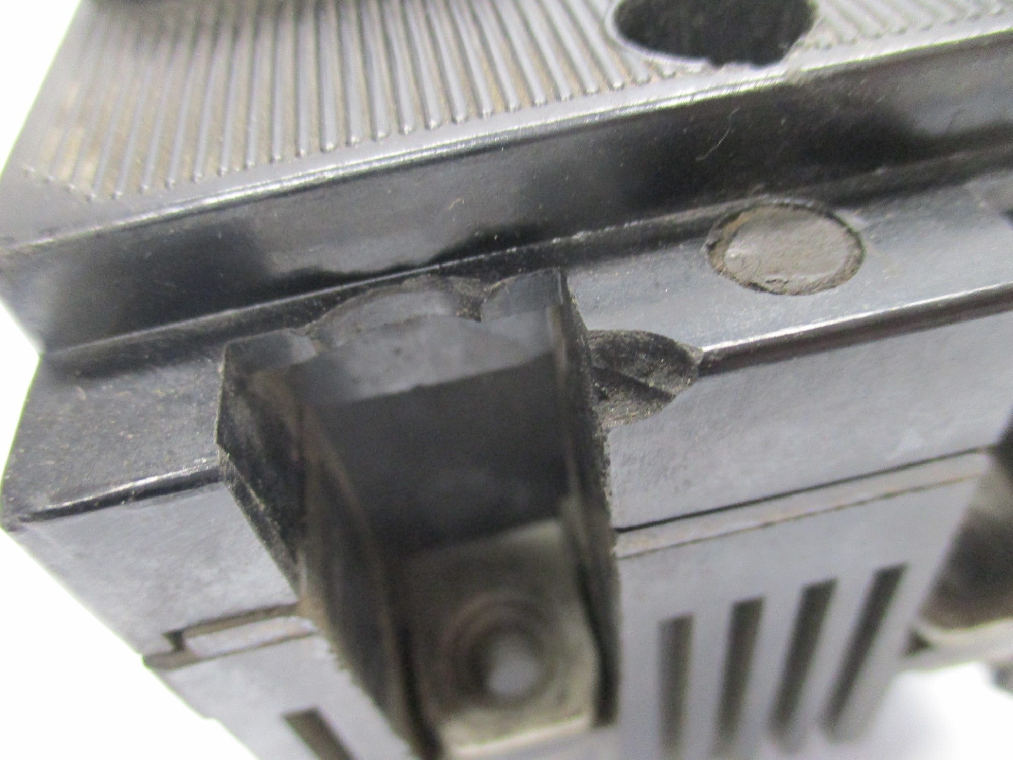 ITE ET-1562 20A 240V UNMP