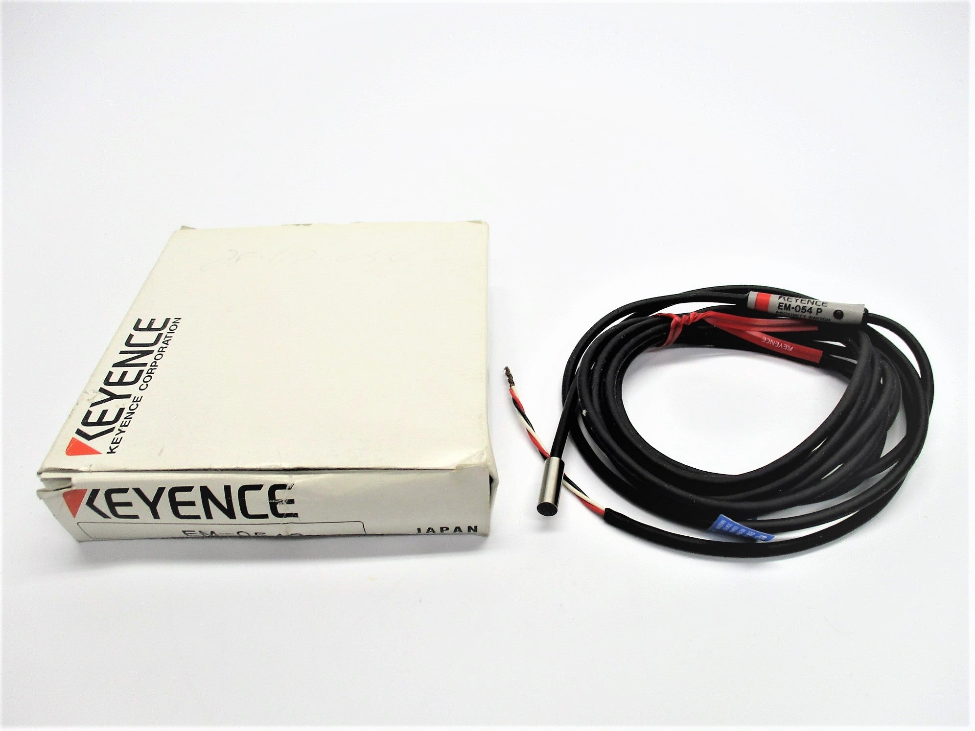 KEYENCE EM-054P 12-30VDC NSMP