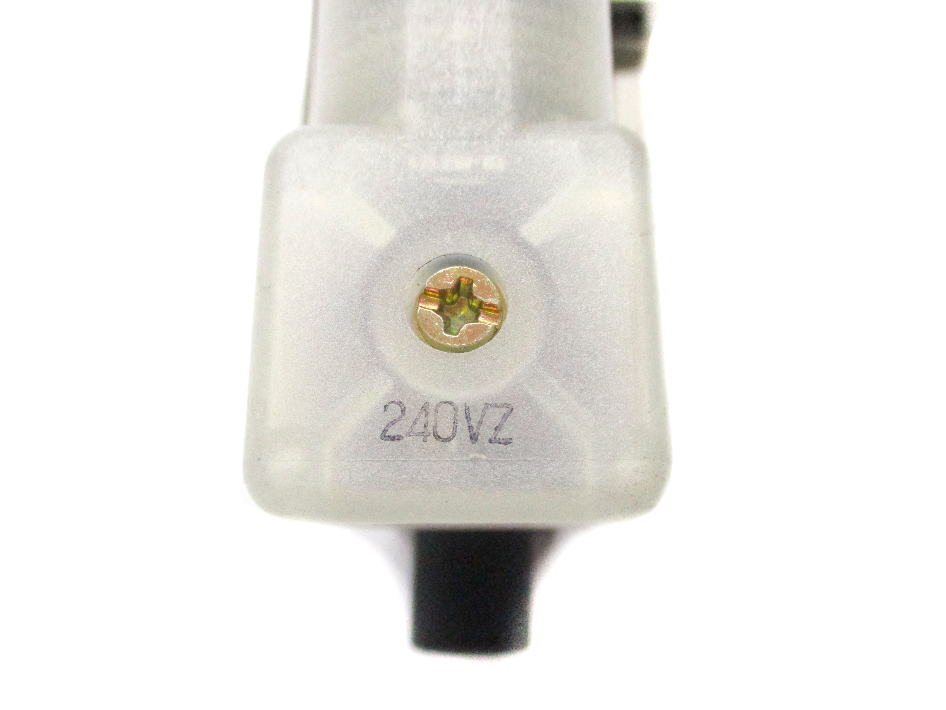 SMC EVT317V-7DZ-02F-Q 240V/50 260V NSNP