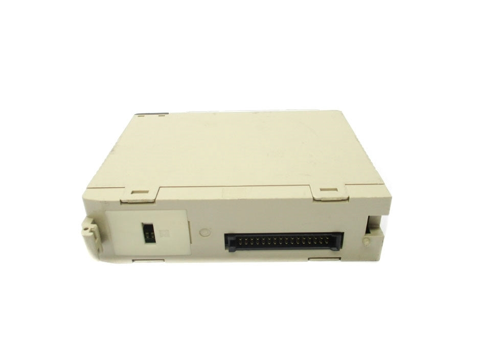 OMRON C200H-0D211 UNMP
