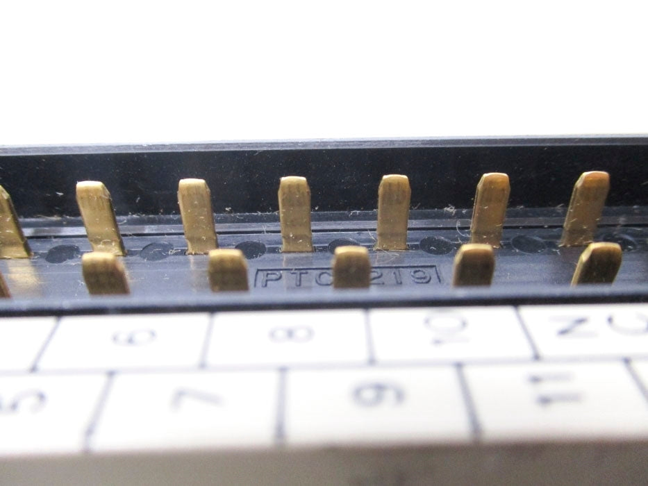 OMRON C200H-0D211 UNMP