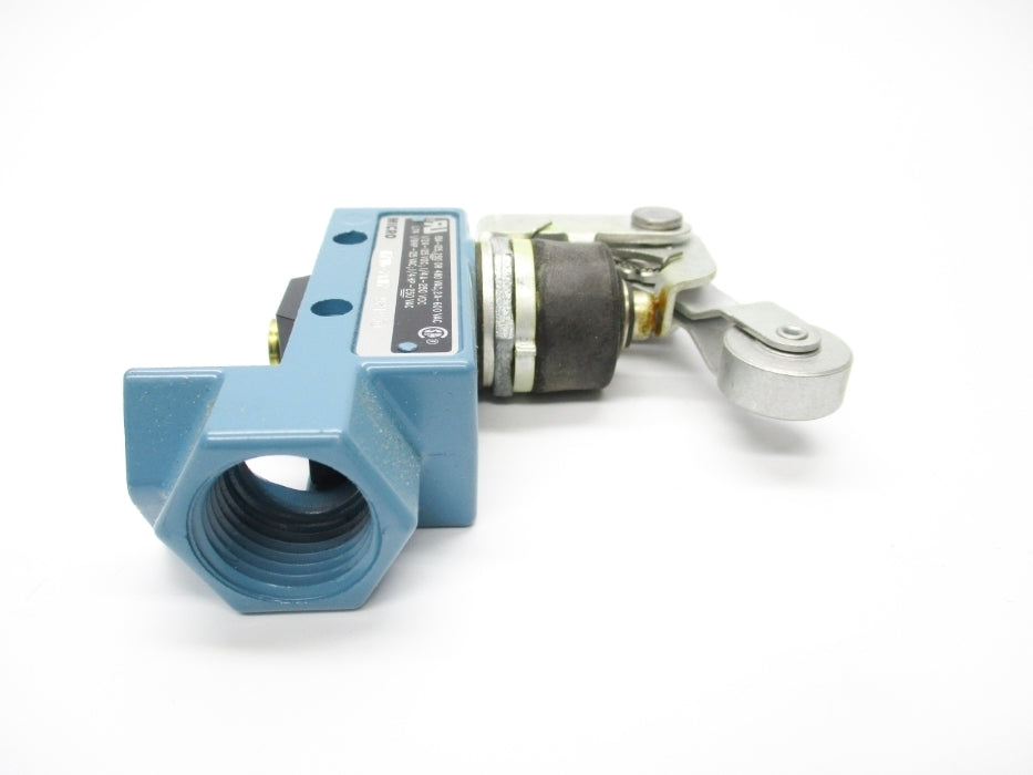 MICRO SWITCH BZV6-2RN2 (AS PICTURED) NSMP
