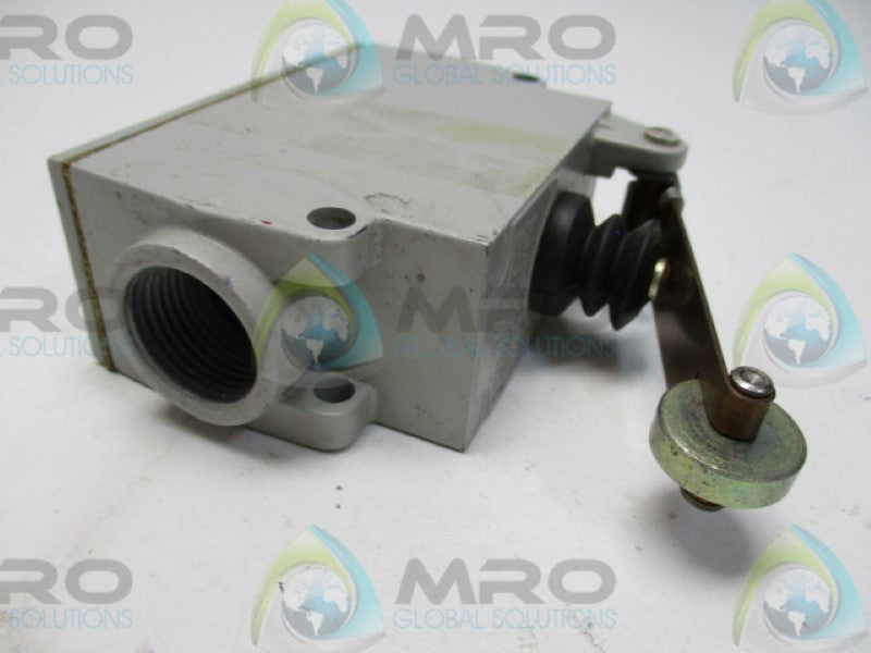 CRAIG & DERRICOTT D2 LIMIT SWITCH   NSNP