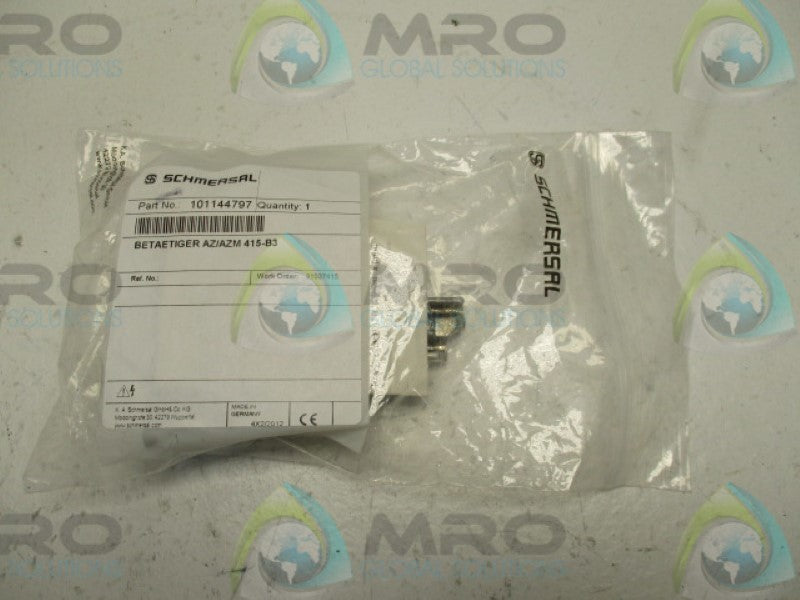 SCHMERSAL 101144797 AZ/AZM415-B3 ACTUATOR KEY * NEW IN FACTORY BAG *