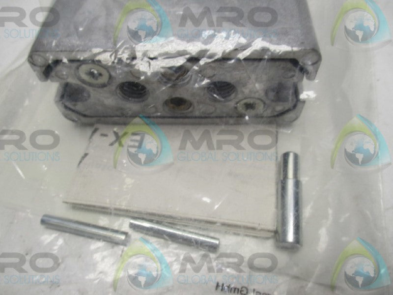 SCHMERSAL 101144797 AZ/AZM415-B3 ACTUATOR KEY * NEW IN FACTORY BAG *