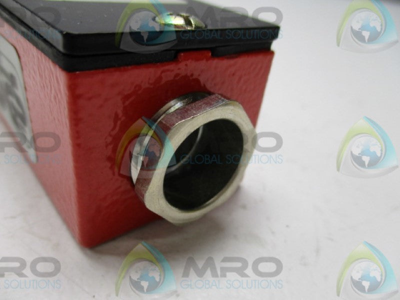 BERNSTEIN GC-U1ZVKS LEVER ARM LIMIT SWITCH  UNMP