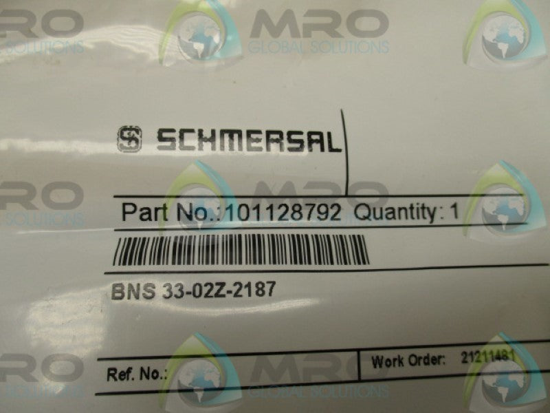 SCHMERSAL BNS33-02Z-2187 MAGNET SAFETY SENSOR * NEW IN FACTORY BAG *