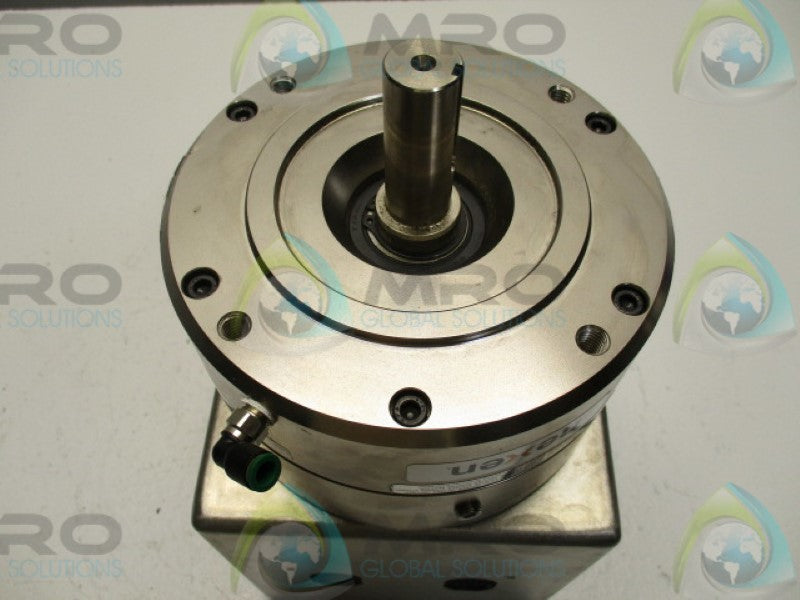 GAST 8AM-NRV-32A 827340 FLANGE MOUNTED BRAKE/AIR MOTOR  (AS PICTURED)  UNMP