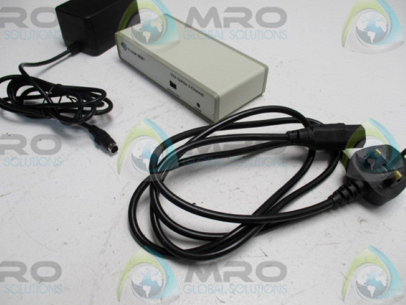 BLACKBOX AC056AE-R2 VGA VIDEO SPLITTER 2-CHANNEL ( AS PICTURED ) NSMP