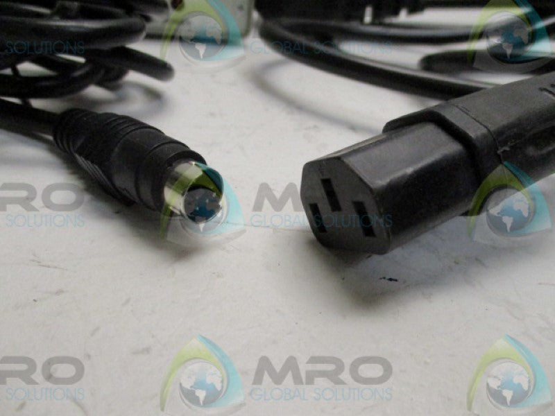 BLACKBOX AC056AE-R2 VGA VIDEO SPLITTER 2-CHANNEL ( AS PICTURED ) NSMP