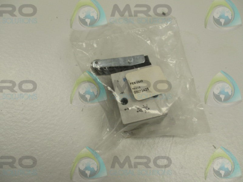 FESTO RS-4-1/8 2949 ROLLER LEVER VALVE * NEW IN FACTORY BAG *