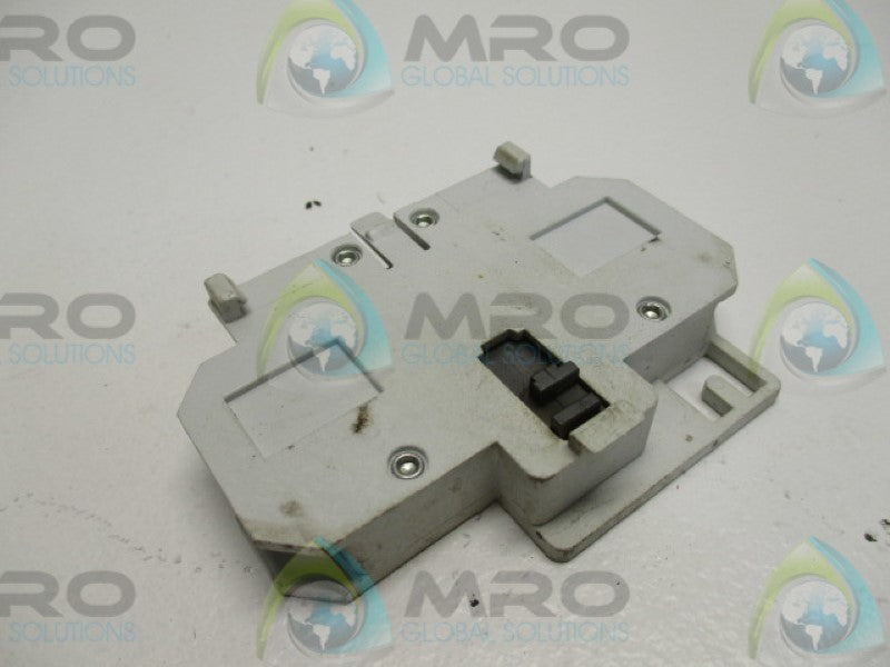 CUTLER HAMMER C320KG2 AUXILIARY CONTACT UNMP