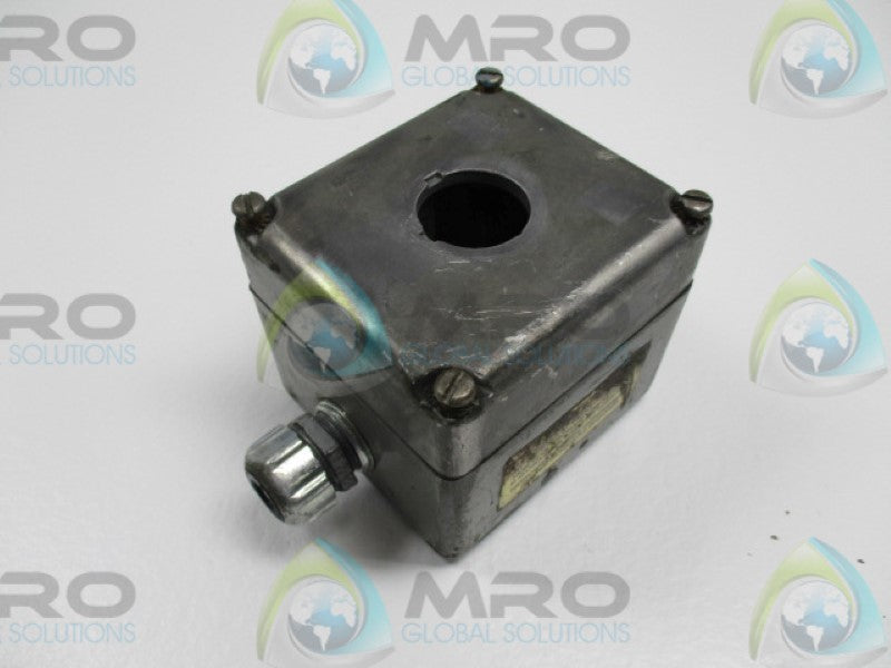 SQUARE D 9001KY-1 CONTROL STATION 1-HOLE ENCLOSURE  UNMP