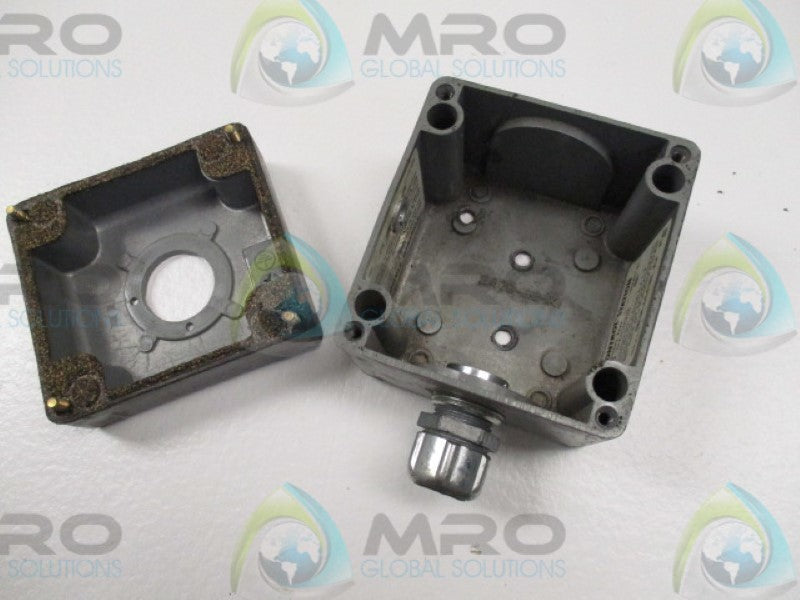 SQUARE D 9001KY-1 CONTROL STATION 1-HOLE ENCLOSURE  UNMP