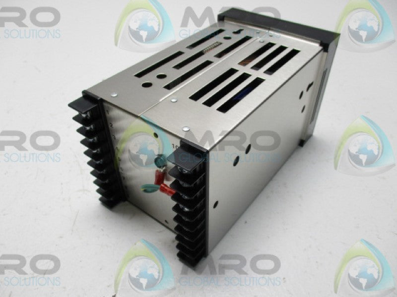 WATLOW 945A-1DA0-A000 TEMPERATURE CONTROLLER THERMOCOUPLE RELAY * NEW IN BOX *