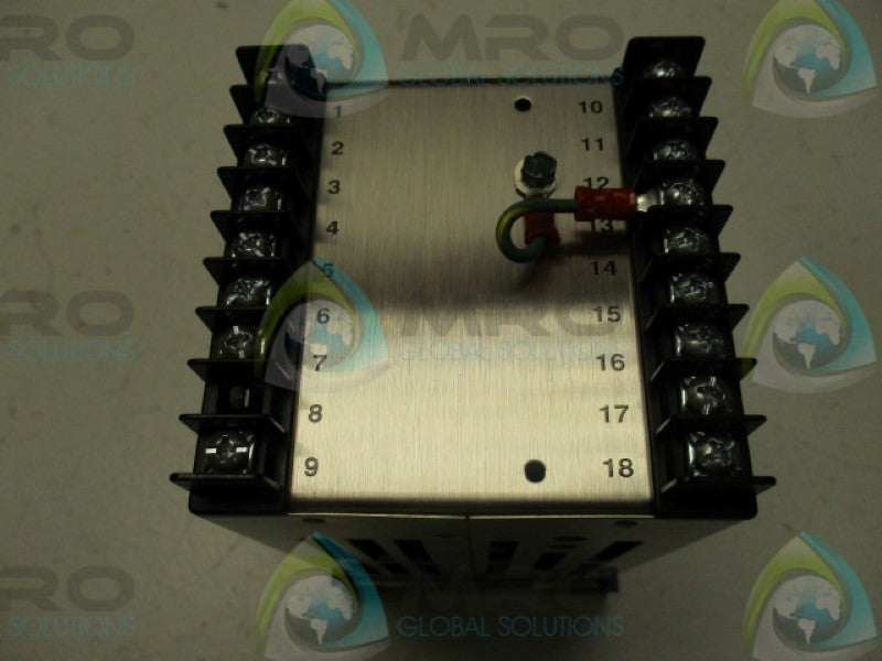 WATLOW 945A-1DA0-A000 TEMPERATURE CONTROLLER THERMOCOUPLE RELAY * NEW IN BOX *