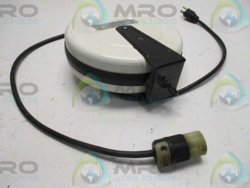 ALERT 1A136 16/3 SJT RETRACTABLE STEEL EXTENSION CORD REEL 30FT * USED*