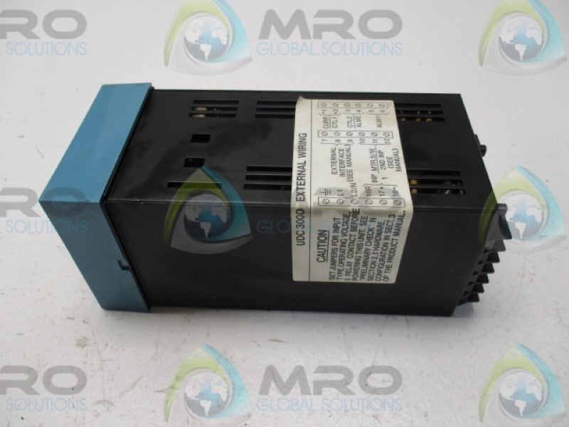 HONEYWELL DC3002-0-00A-1-00-0111 TEMPERATURE CONTROL 120VAC   NSNP