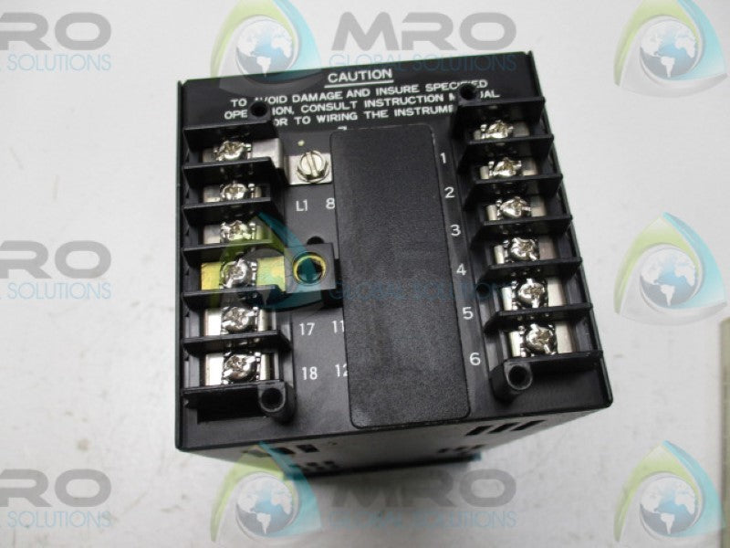 HONEYWELL DC3002-0-00A-1-00-0111 TEMPERATURE CONTROL 120VAC   NSNP