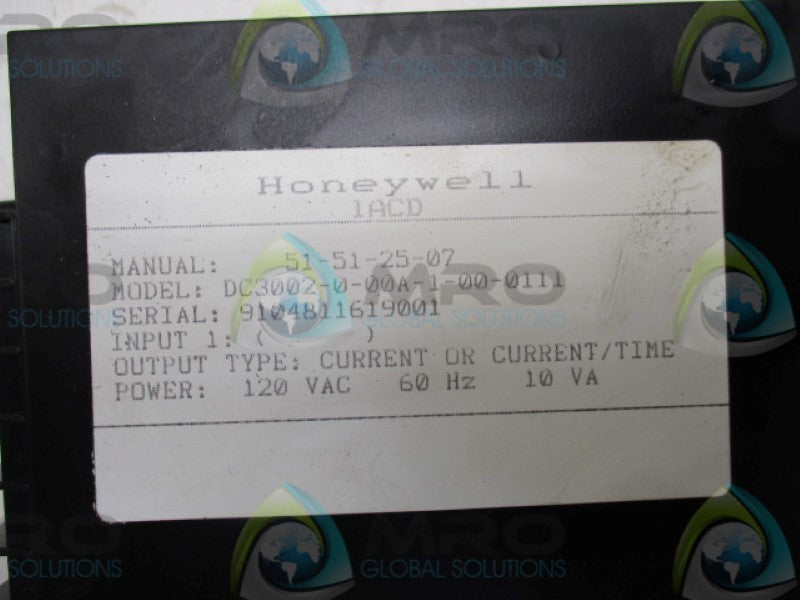 HONEYWELL DC3002-0-00A-1-00-0111 TEMPERATURE CONTROL 120VAC   NSNP
