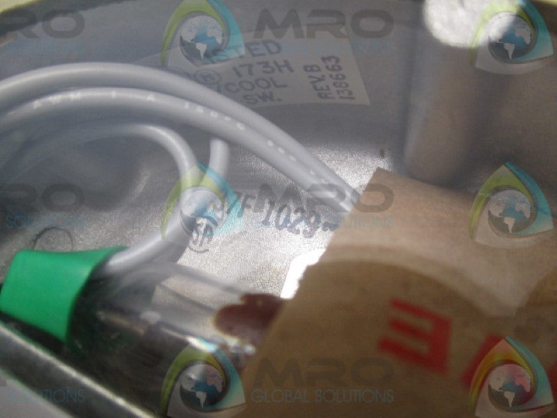 HONEYWELL C437F1029 GAS PRESSURE SWITCH 1-10LB/IN2 0-70KPA * NEW IN BOX *