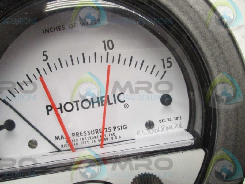 DWYER 3015 PHOTOHELIC PRESSURE SWITCH/GAGE 0-15" H20 25PSIG  * NEW IN BOX *